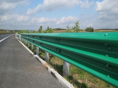 交通安全設備與道路設施 保障出行安全的基石